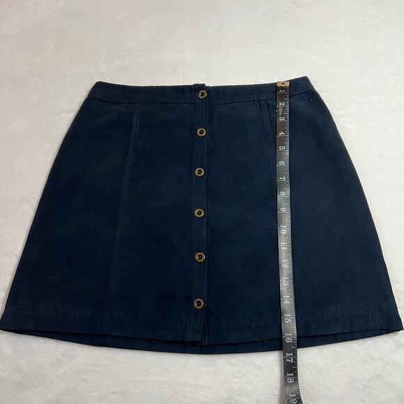 Hollister Faux Suede Button Front Mini Skirt Size 5 Preppy Casual Academia - Picture 7 of 7
